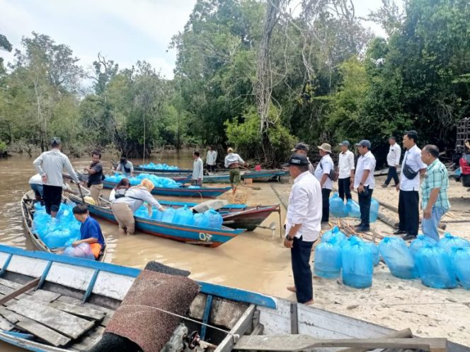 
					Restocking Benih Ikan Upaya Strategis Tingkatkan Ketahanan Pangan