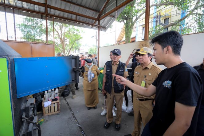 
					Sekda Kota Bandung: Insenerator Pengolahan Sampah Cara Paling Cepat dan Efektif