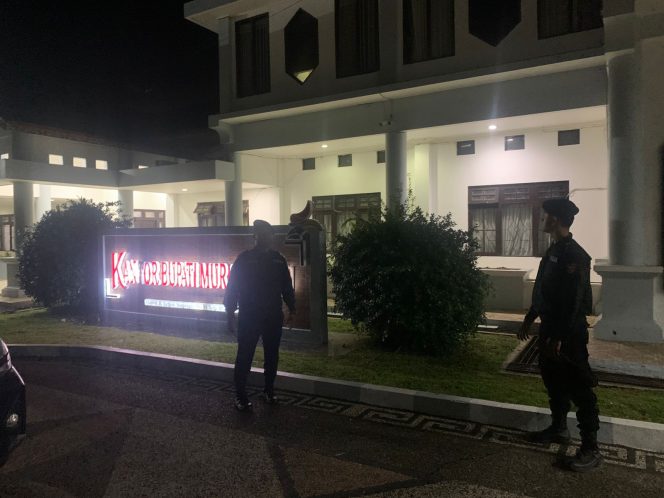 
					Patroli Samapta Polres Murung Raya Cegah Aksi Kejahatan Di Perkantoran Pada Malam Hari