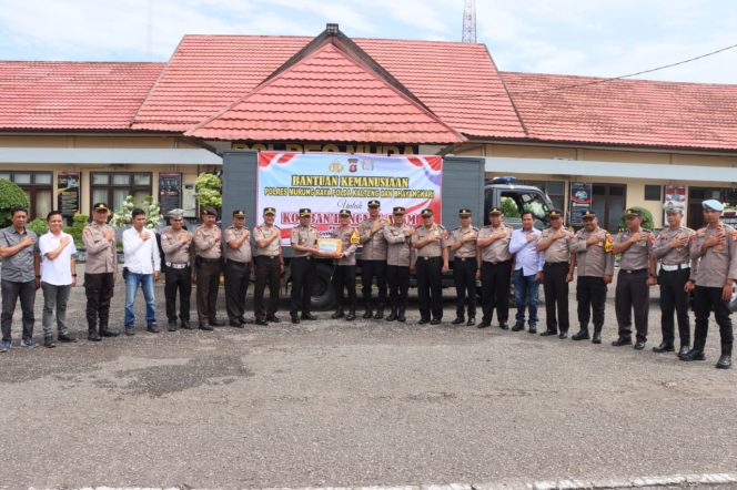 
					Polri Peduli, Polres Murung Raya Salurkan Bantuan Kemanusiaan untuk Korban Bencana di Aceh, Sumut dan Sumbar