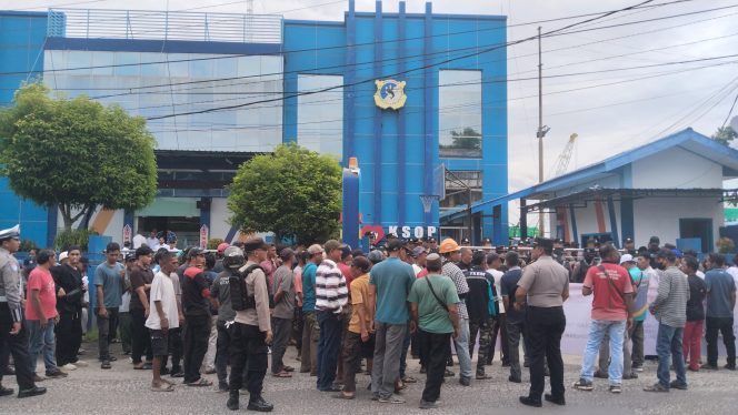 
					KSOP Kelas III Sampit Siap Memperjuangkan Aspirasi Suara Aksi Solidaritas Serikat Pekerja