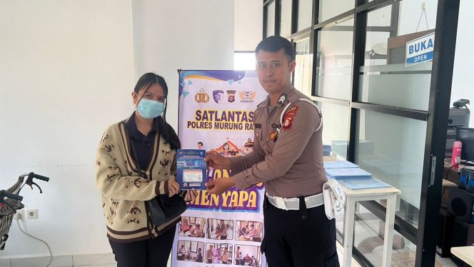 
					Polantas Menyapa, Pelayanan Publik Di Satpas SIM Polres Murung Raya Di Optimalkan