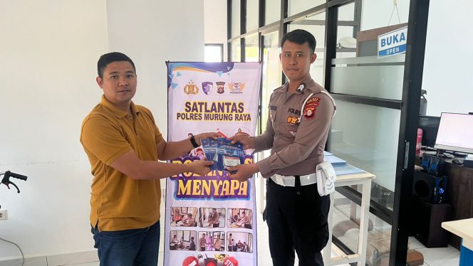 
					Satlantas Polres Mura Layani Pemohon SIM Secara Humanis dan Edukatif Melalui “Polantas Menyapa”
