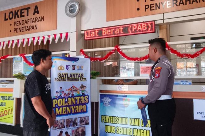 
					Polantas Menyapa, Samsat Murung Raya Layani dan Edukasi Masyarakat Permudah Mekanisme Pembayaran Pajak Kendaraan