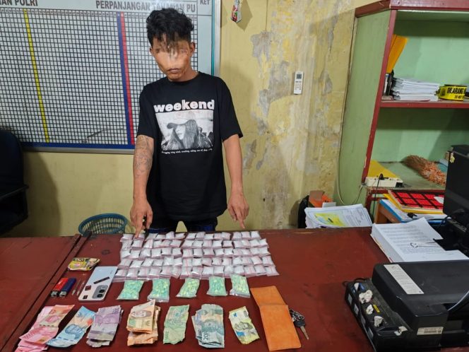 
					Polsek Kandis Gagalkan Peredaran Shabu dan Ekstasi, 74 Paket Shabu dan 501 Butir Pil Diamankan