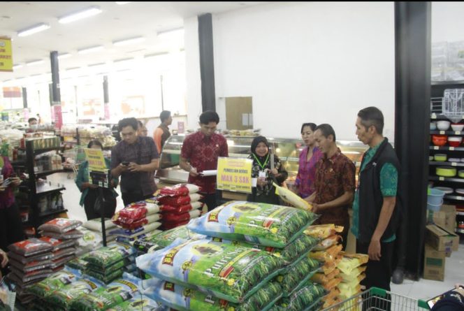 
					Satgas Pangan Gabungan Polda Bali Pastikan Harga Beras Stabil Jelang Natal dan Tahun Baru