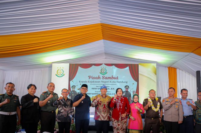 
					Kajari Bandung Berganti, Wali Kota Ajak Perkuat Sinergi dan Kolaborasi