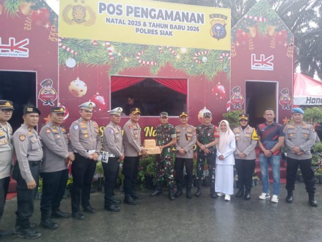 
					Kapolres Siak Beserta Rombongan Melaksanakan Pengecekan Pospam Nataru di Kandis