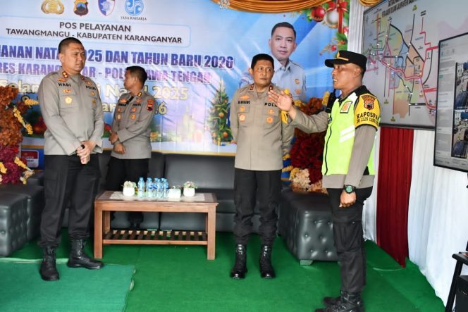 
					Kapolda Jateng Tinjau Pos Pelayanan Tawangmangu, Pastikan Pelayanan dan Keamanan Warga Optimal