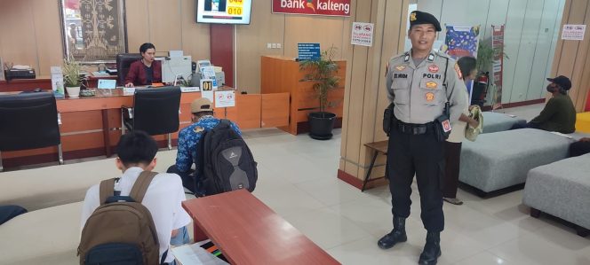 
					Satpamobvit Polresta Palangka Raya Kawal terus Aktivitas Perbankan