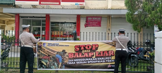 
					Satlantas Polresta Palangka Raya Edukasi Pelajar dan Sosialisasi “Stop Balapan Liar” di SMK Negeri 2