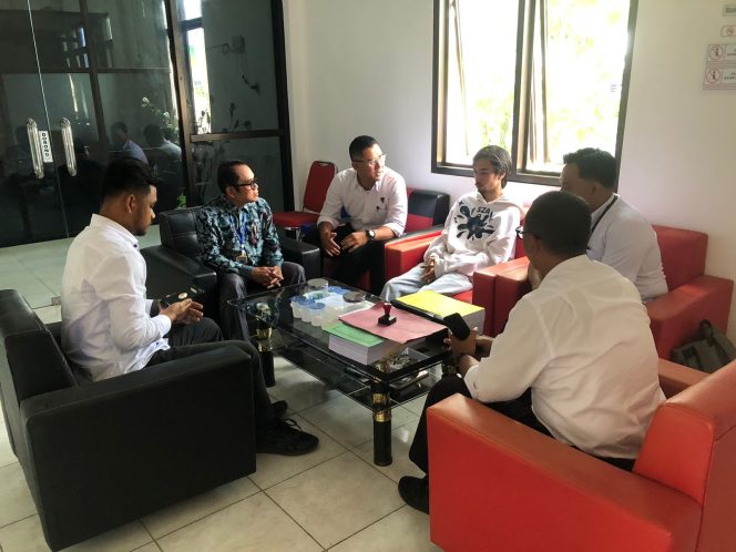 
					Unit Tipidtkor Limpahkan Barkas Perkara TP Korupsi DD Pararapak Tahun 2003