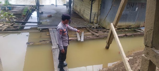 
					Polsek Tewah: Pantau Perubahan Debit Air Beri Peringatan Dini Banjir