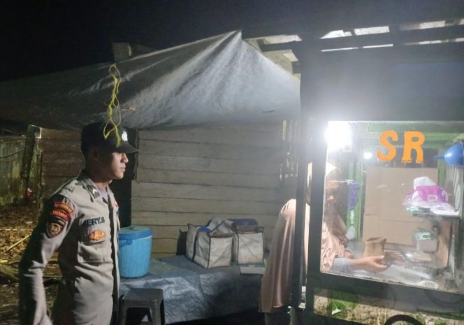 
					Polsek Permata Kecubung Gelar Patroli KRYD di Kawasan Pertokoan