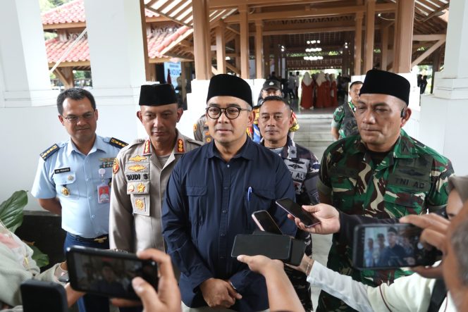 
					Pemkot Bandung Larang Warga Nyalakan Petasan dan Kembang Api