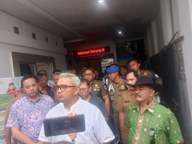 
					Wali Kota Bandung Tegaskan Tak Boleh Ada BABS, 66 Rumah di Cikawao Langsung Disurvei
