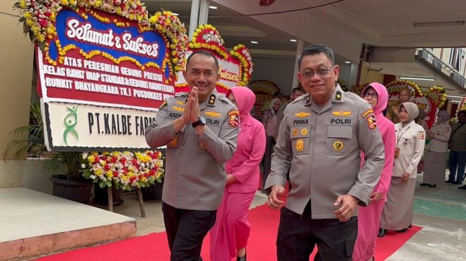 
					Kapusdokkes Resmikan Ruang Rawat Inap Standar dan Gedung Radioterapi RS Polri Kramat Jati