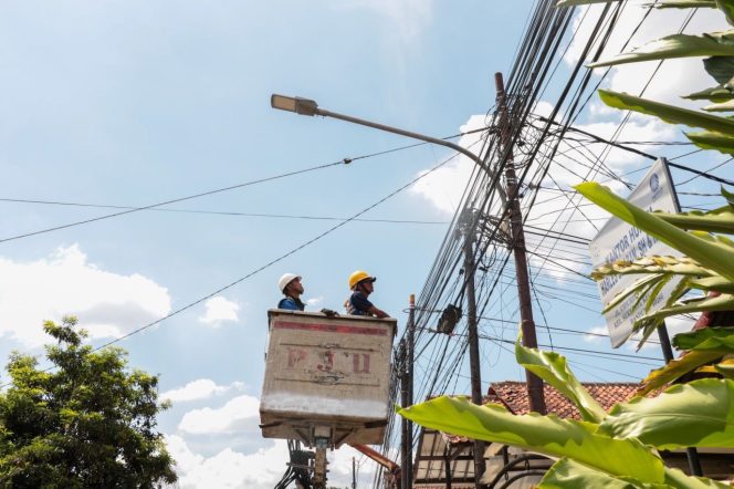 
					Dishub Bandung Bangun 501 PJU pada 2025, Targetkan 798 Tiang di 2026