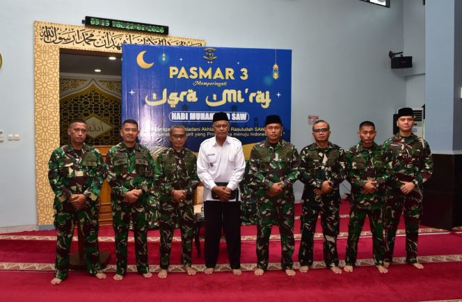 
					Meneladani Perjalanan Agung Rasulullah, Pasmar 3 Peringati Isra Mi’raj 1447 H/2026 M