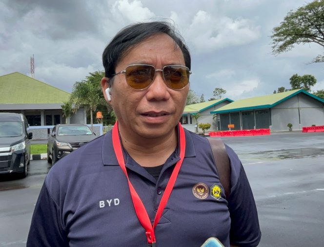 
					Drone Tempur HDI Diperkenalkan kepada Sekjen dan Ka Batekhan Kemhan