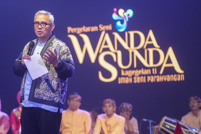 
					Di Tengah Dinamika Kota, Farhan Ajak Warga Jaga Akar Budaya