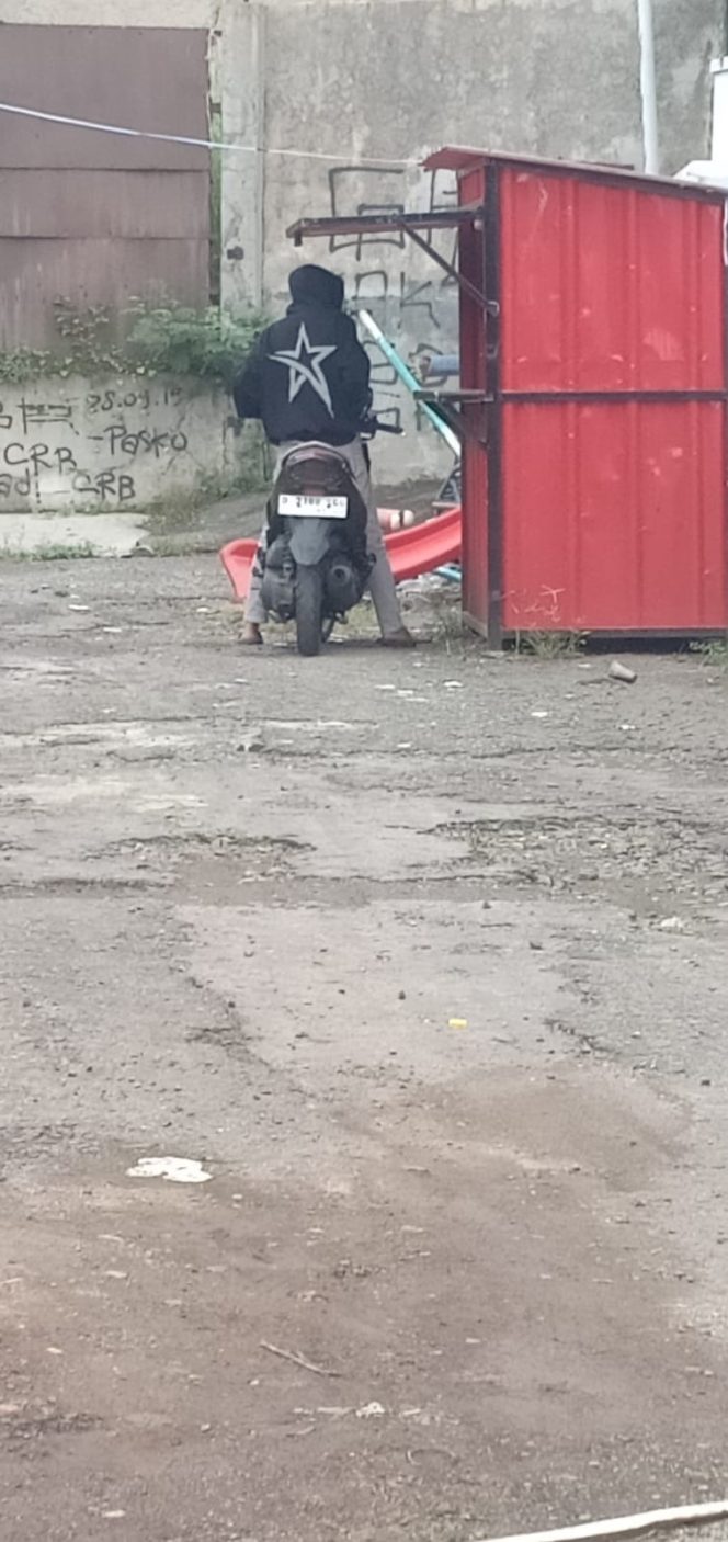 
					Peredaran Obat Keras Ilegal Kian Menjadi-Jadi di Kota Bandung, APH Diminta Segera Tindak Tegas !