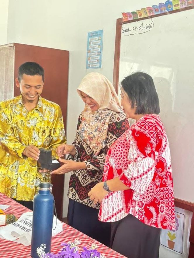 
					UPTD SDN 26 PERKEBUNAN NAGODANG   MELAKSANAKAN ACARA PERPISAHAN KEPADA ISDIYANTO  S.KOM. GURU KITAB SUCI