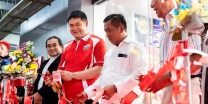 
					Golden Eight Cafe & Billiard Buka di Karawang, Ruang Positif Bagi Masyarakat