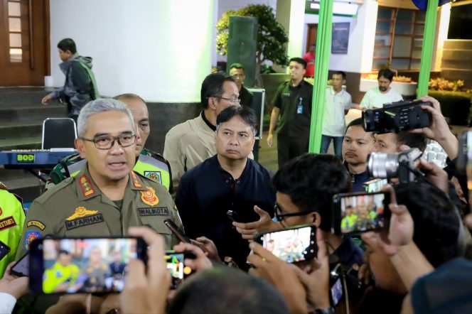 
					Perayaan Tahun Baru 2026 di Kota Bandung, Farhan: Meriah dan Kondusif