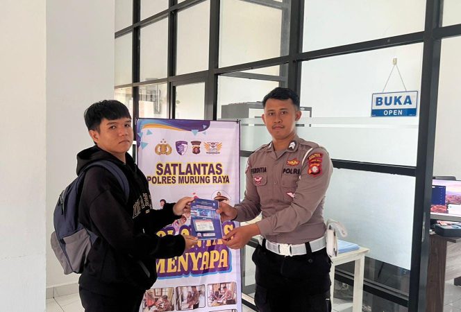 
					Satpas SIM Polres Murung Raya Tingkatkan Pelayanan Publik Lewat Program “Polantas Menyapa”