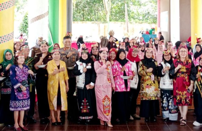 
					Hadiri HUT ASBADATA Kalteng ke-9, Dirbinmas Polda Kalteng: Polri Dukung Kemajuan Pariwisata, Budaya Dan Perempuan Kalteng