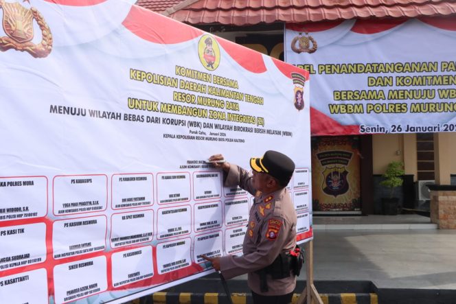 
					Polres Murung Raya Gelar Apel Penandatanganan Pakta Integritas Dan Komitmen Menuju WBK & WBBM yang Presisi
