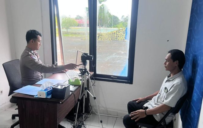 
					Melalui Program “Polantas Menyapa”, Polres Murung Raya Optimalkan Pelayanan Penerbitan SIM