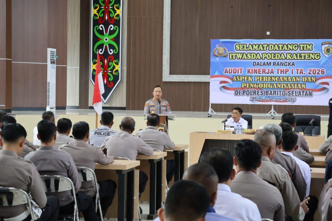 
					Audit Kinerja Tahap I Itwasda Polda Kalteng Di Polres Barsel, Ditutup Dengan Penyerahan Tabulasi Hasil Audit