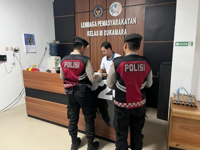 
					Cegah Premanisme, Polres Sukamara Gelar Patroli di Lapas Kelas III