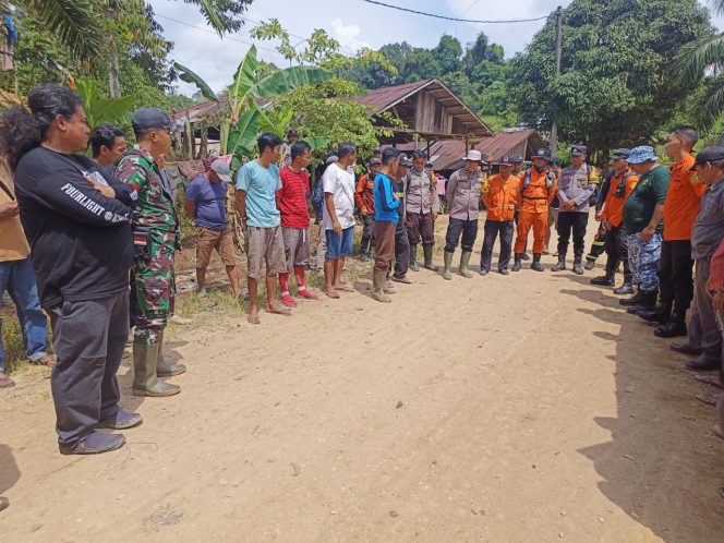 
					*Pencarian Warga Desa Jango yang Hilang Memasuki Hari Ketiga, Polsek Petangkep Tutui Turun Langsung Bersama Tim Gabungan*