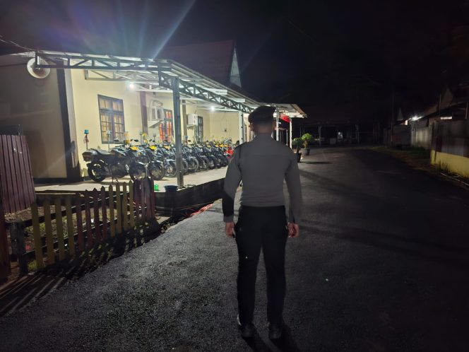 
					Satsamapta Polres Barito Timur Lakukan Patroli Tempat Parkir Kendaraan Bermotor, Pastikan Keamanan dan Ketertiban