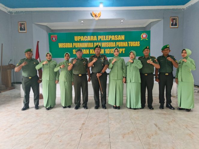 
					Komandan Kodim 1015/Sampit Pimpin Upacara Pelepasan Wisuda Purnawira dan Wisuda Purna Tugas