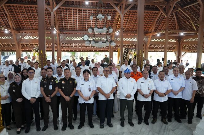 
					Pemkot dan Kejari Kota Bandung Perkuat Kerja Sama Hukum Perdata dan Tata Usaha Negara