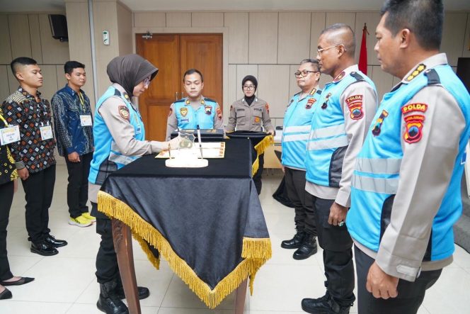 
					Polda Jateng Gelar Penandatanganan Pakta Integritas Seleksi SIPSS 2026, Tegaskan Komitmen Rekrutmen Bersih dan Transparan