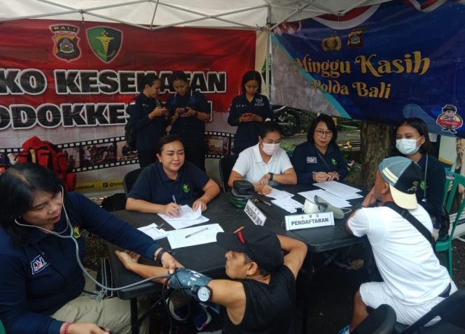 
					Minggu Kasih: Polda Bali Berikan Pelayanan Kesehatan dan Sarankan Cara Mengantisipasi Lonjakan Gula Darah