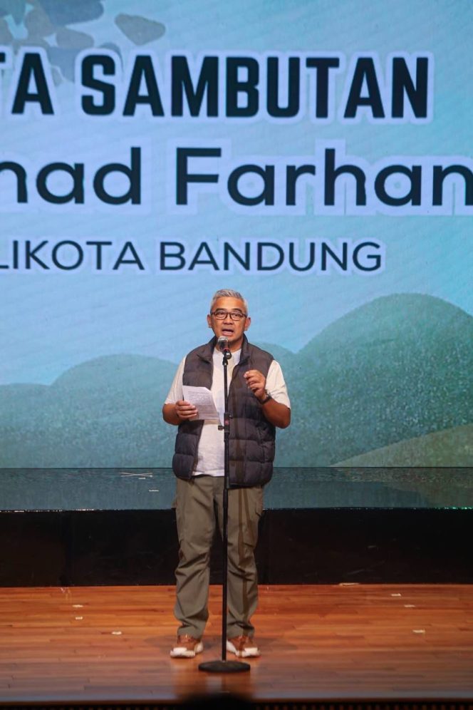 
					Bandung Berseni Ekonomi Berlari, 20 Juta Wisatawan Berkunjung Sepanjang 2025