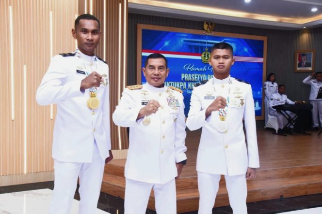 
					Pangkormar Hadiri Upacara Prasetya Perwira Diktupa Khusus TNI AL TA 2026