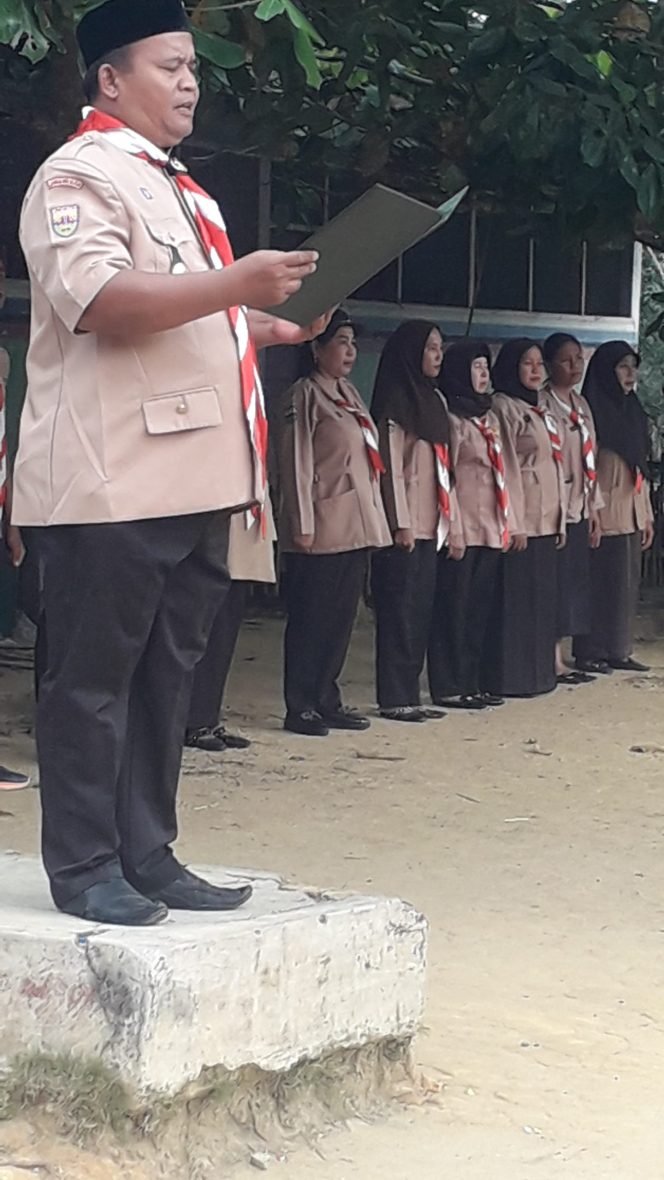 
					UPTD SDN 26 PERKEBUNAN NAGODANG MENGIKUTI PERKEMAHAN SABTU MINGGU ( PERSAMI )