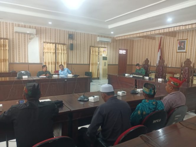 
					Manajemen PT. Baratama Putra Perkasa Menolak Tali Asih kepada Masyarakat Desa Samuda Besar, Lanjut nya Kembali Ke Masyarakat Dalam Bertindak nya