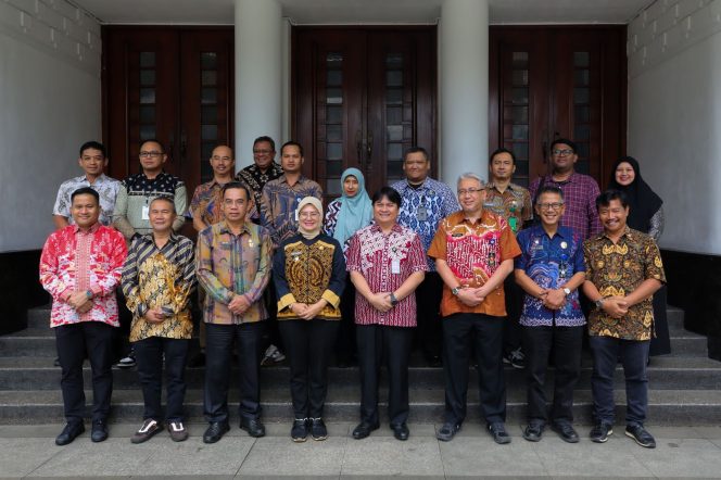 
					Pangkalpinang Studi Tiru Pengelolaan Sampah dan Layanan Sosial ke Pemkot Bandung
