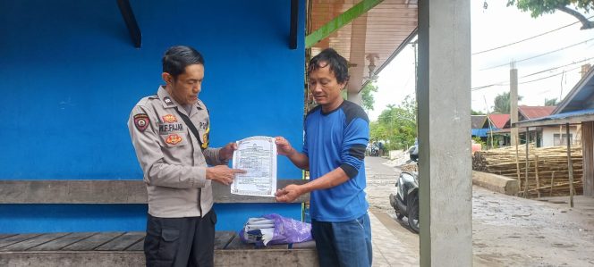 
					Melalui Maklumat Kapolda Kalteng Polsek Kapuas Hilir Berikan Pemahaman Kepada Masyarakat Tentang Sanksi Pidana Bagi Pelaku Karhutla