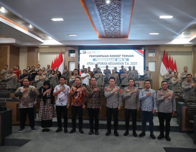 
					Kapolda Bali Tutup Taklimat Akhir Pemeriksaan Laporan Keuangan Polri tahun 2025