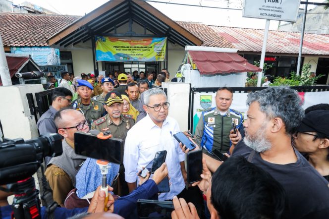 
					Farhan Bakal Audit Keselamatan dan Transparansi Proyek Galian Kabel Udara