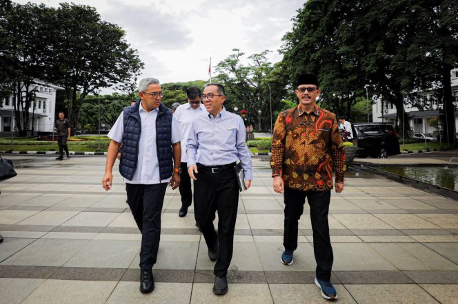 
					Mendiktisaintek Siap Kerahkan Kampus Tangani Sampah di Kota Bandung
